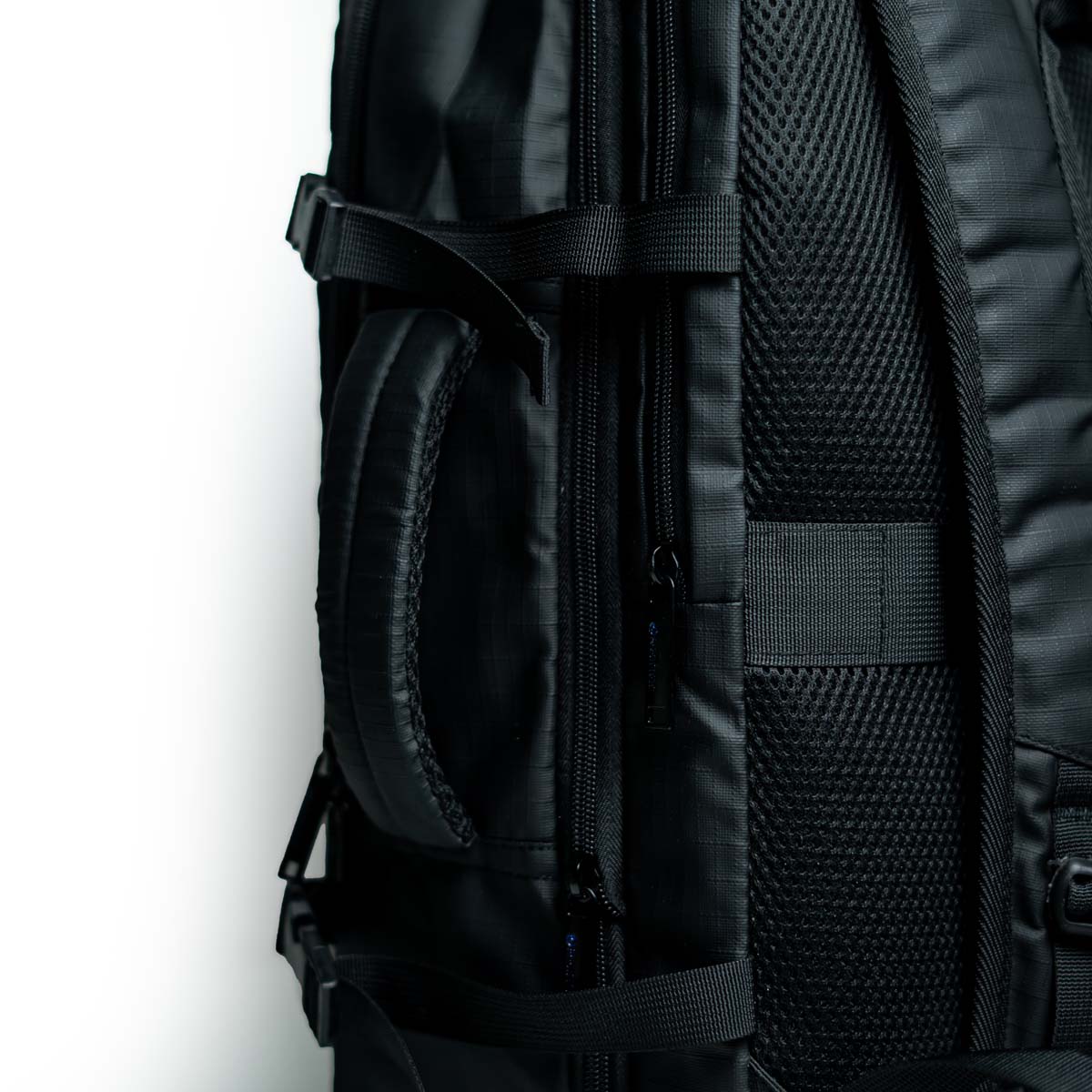 Rainer Black Laptop Suitcase Backpack R1268– Water Resistant Anti-Theft Travel & Business Bag