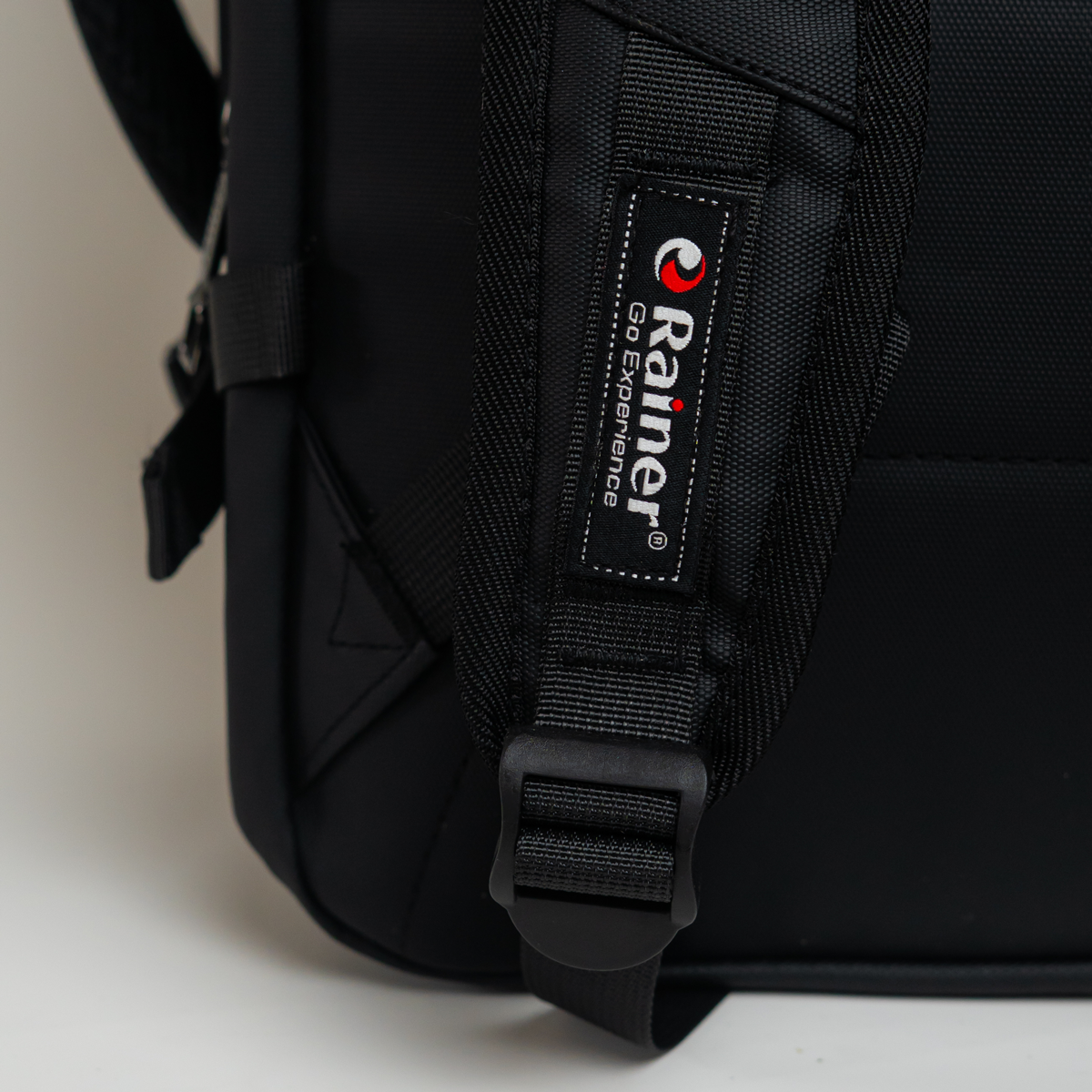 Rainer R1309 TravelPro Backpack – Waterproof & Anti-Theft